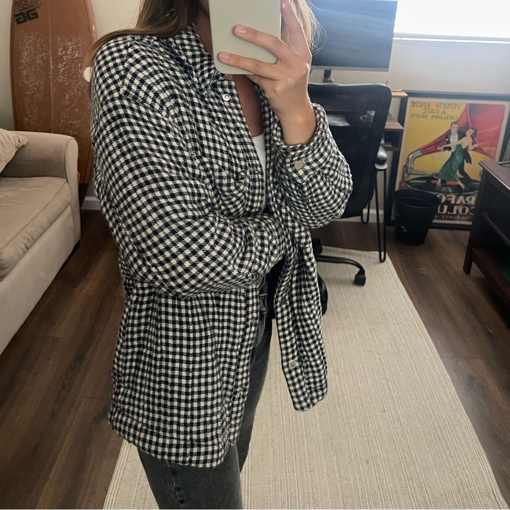 Houndstooth Quilted Shirt Jacket - Picture 3 of 9